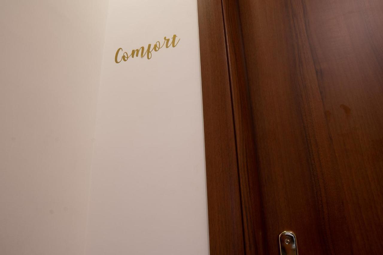 Athmosfera Nova 18 Hotel Наполи Екстериор снимка