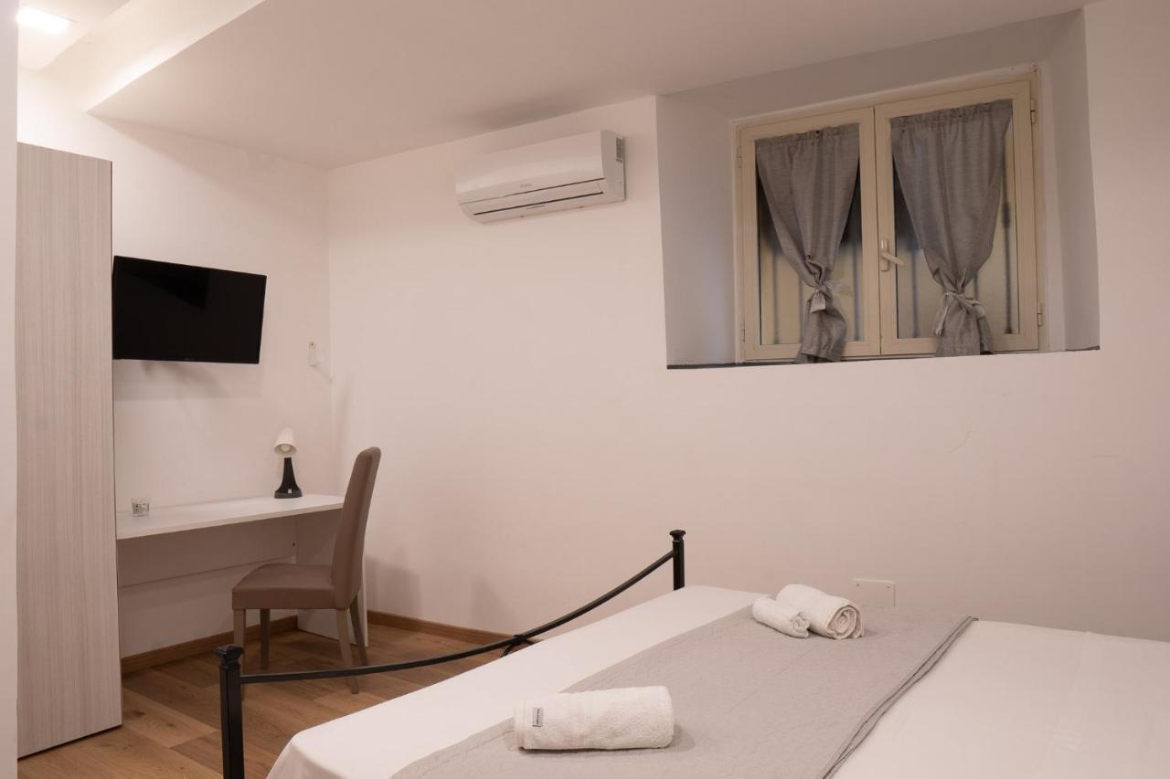 Athmosfera Nova 18 Hotel Наполи Екстериор снимка