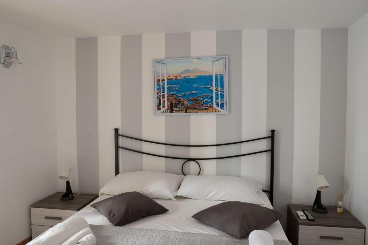 Athmosfera Nova 18 Hotel Наполи Екстериор снимка