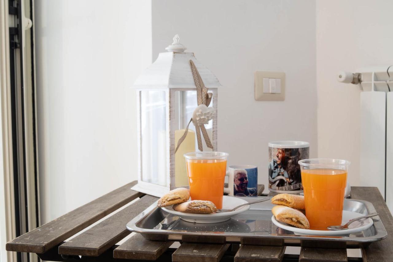 Athmosfera Nova 18 Hotel Наполи Екстериор снимка
