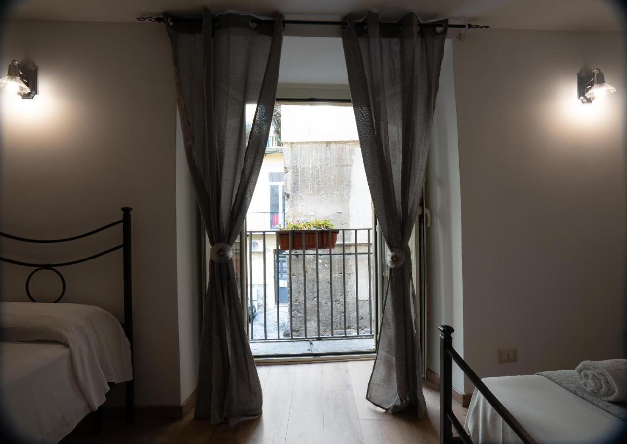 Athmosfera Nova 18 Hotel Наполи Екстериор снимка